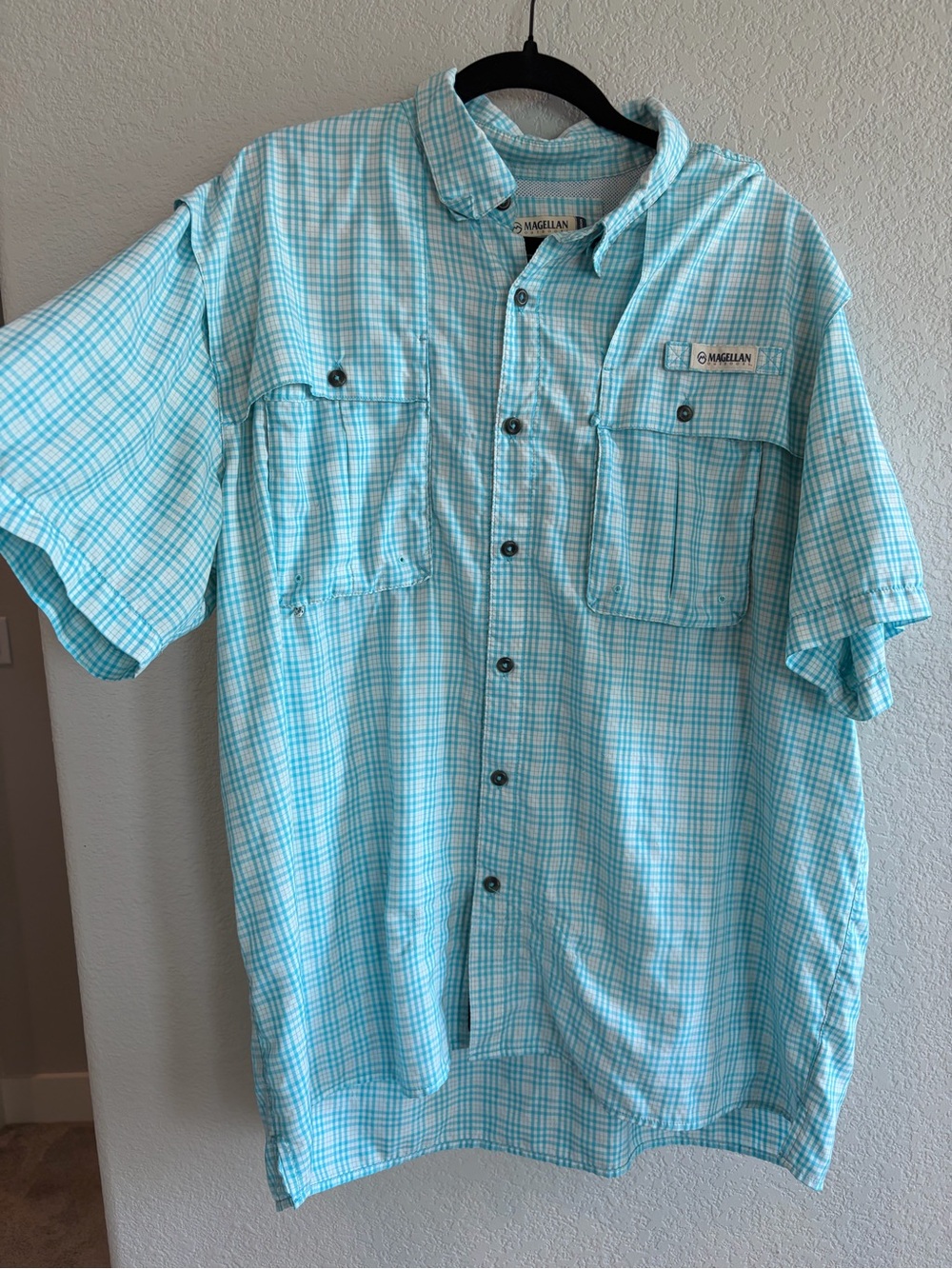 Magellan Outdoors Men’s Aqua Plaid Short-Sleeve Button-Up Shirt